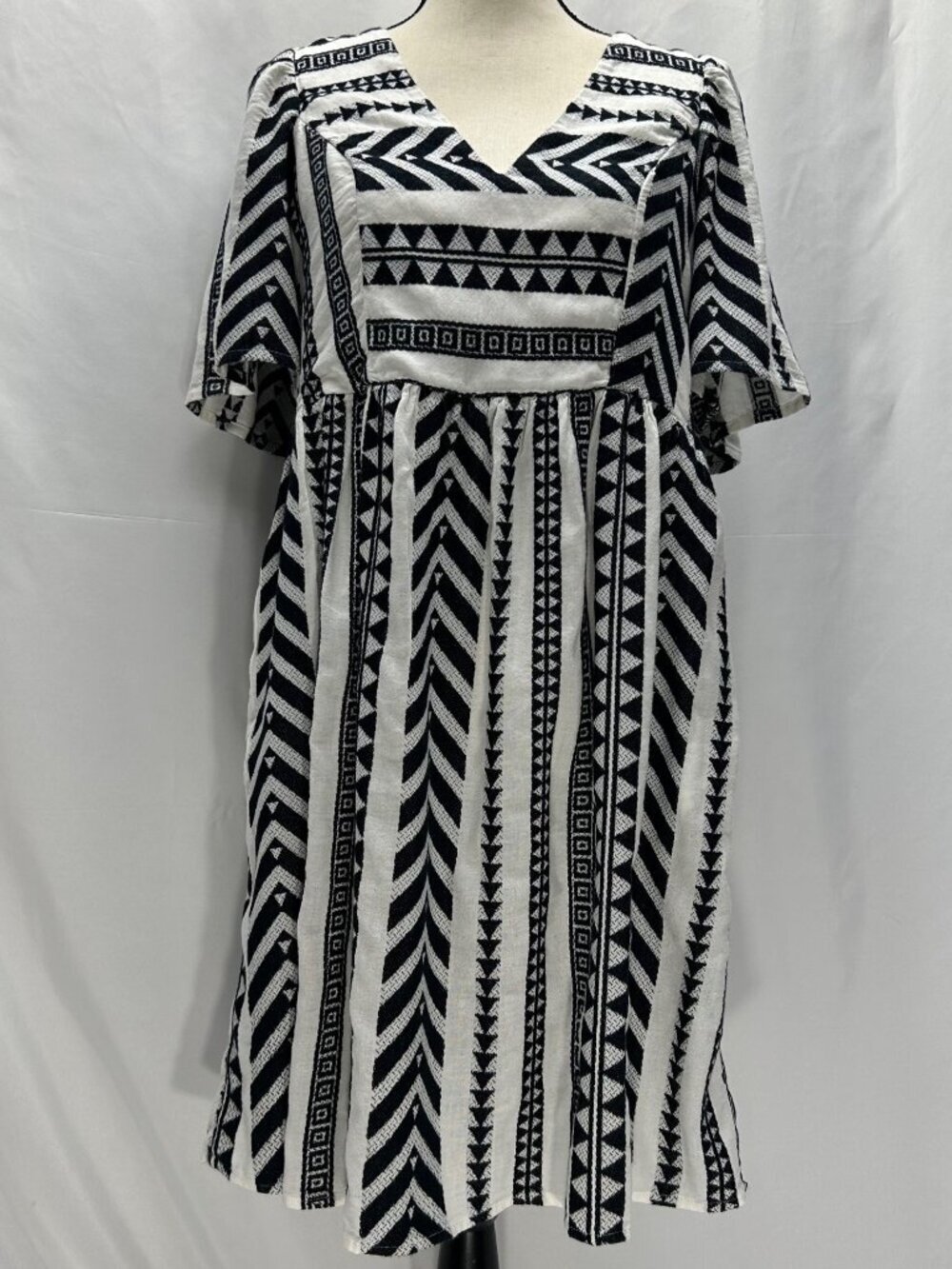 Old Nay Swing Dress S Tall Pockets Black/White Tribal Pattern